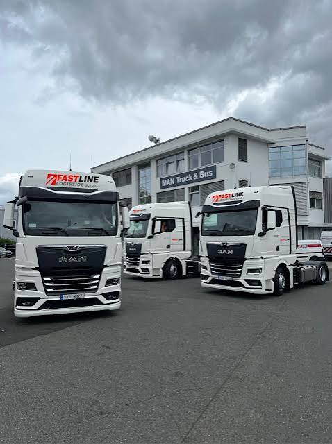Tři tahače FASTLINE Logistics
